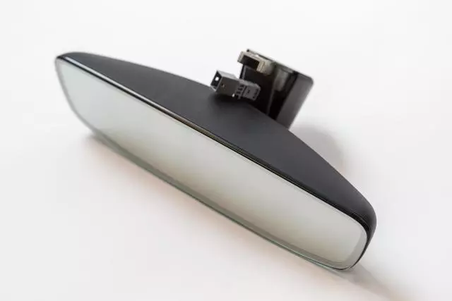 Enhanced Rear-View Mirror With Homelink - Volkswagen (000-072-548-A)