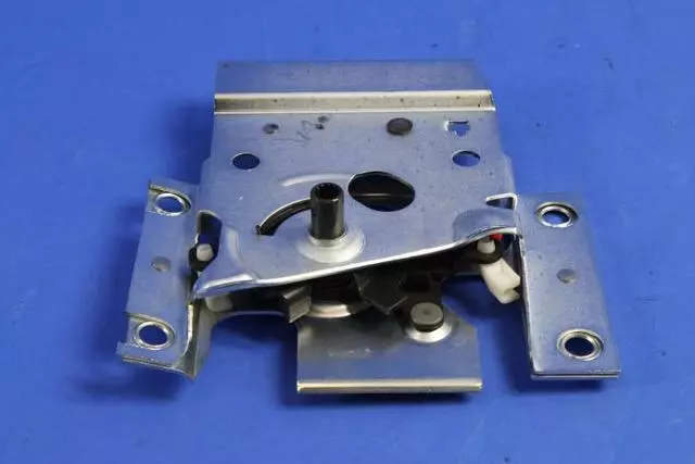 Latch - Mopar (55275378AF)