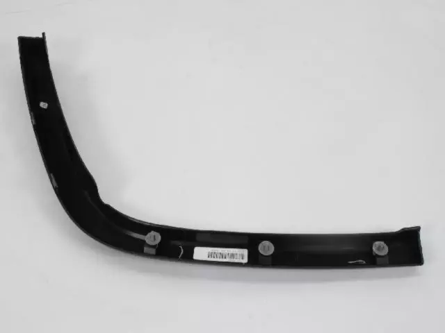 1MP34RXFAI - : Wheel Flare Molding, Right for Jeep: Grand Cherokee, Grand Cherokee WK Image