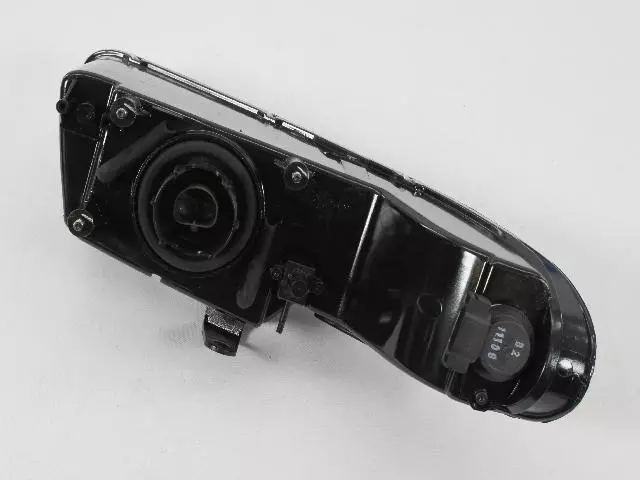 Fog Lamp Assembly - Mopar (4857853AA)