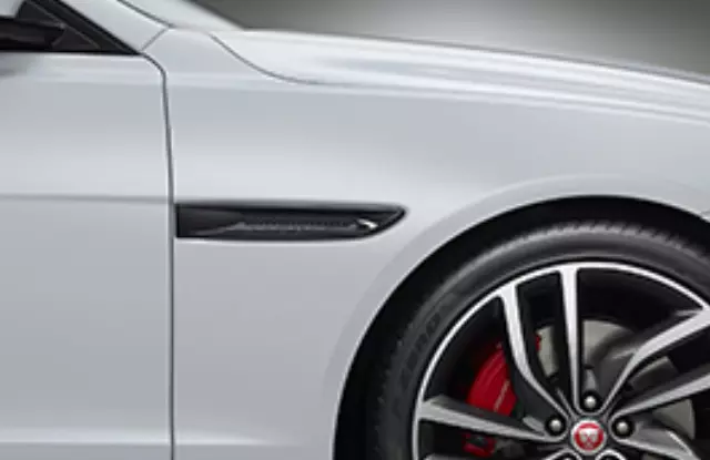 Side Power Vent - Gloss Black - Left Side - Jaguar (T4N16033)