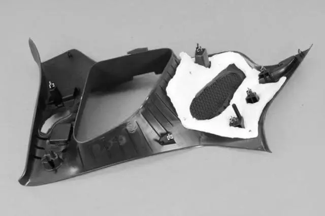 QUARTER TRIM - PANEL 1UD04LU5AF - Mopar (1UD04LU5AF)