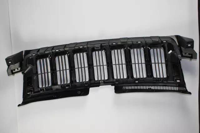 55079377AE - Exterior Ornamentation: Radiator Grille for Mopar Image