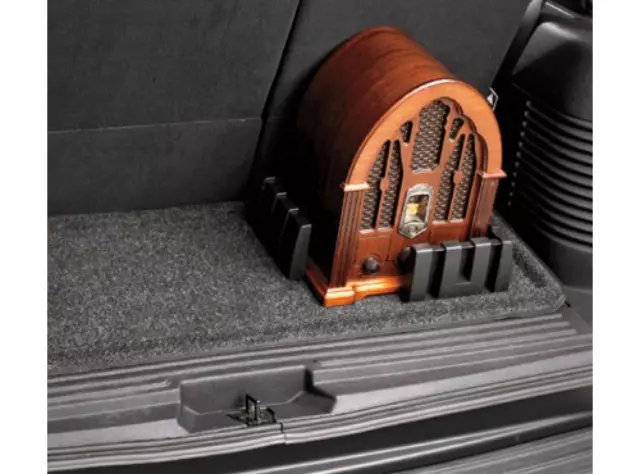 8L8Z7811600AA - Interior: Cargo Logic System, Ebony for Ford: Escape Image