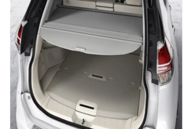 999N3G2001 - Interior: Cargo Area Cover, Retractable for Nissan Image
