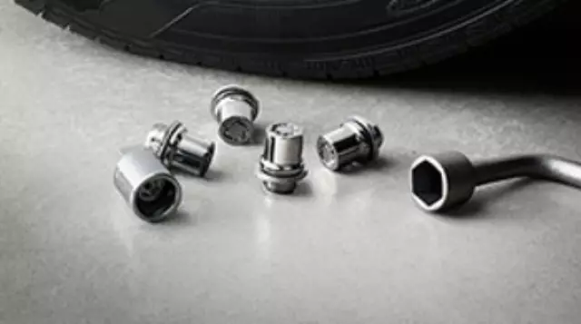 Wheel Locks, Chrome - Toyota (PT276-34230-00)