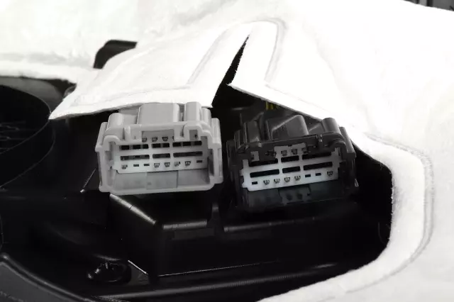 Jet Black Rear End Trim Finish Panel - GM (22910970)