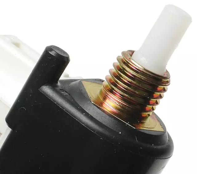 Clutch Pedal Position Switch - GM (89057402)