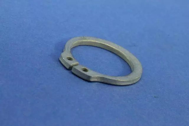 Output Shaft Snap Ring - Mopar (6030404)