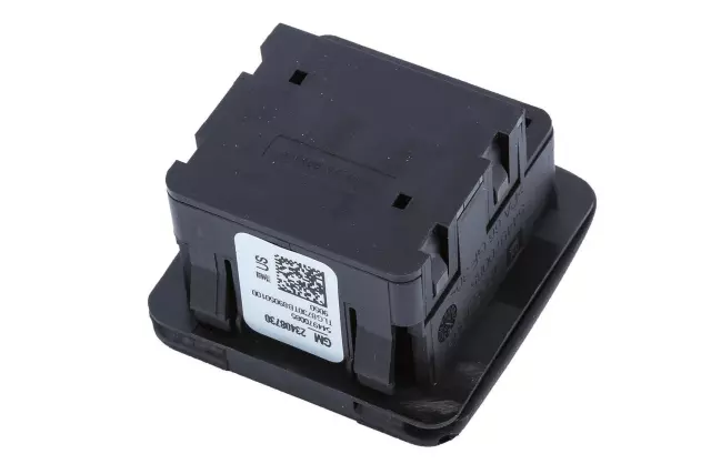 Accessory Power Receptacle - GM (23408730)