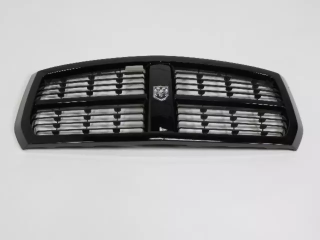 Radiator Grille - Mopar (5JK361X8AA)