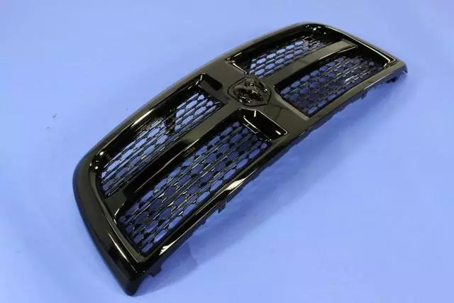 Radiator Grille - Mopar (5QX16TZZAA)