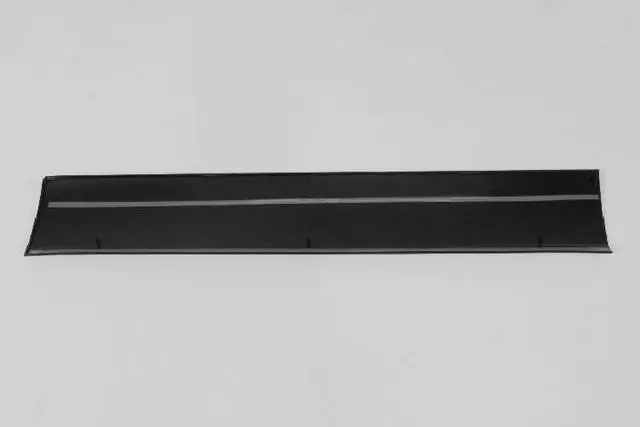 Lower Cladding - Mopar (yj99tzzaa)