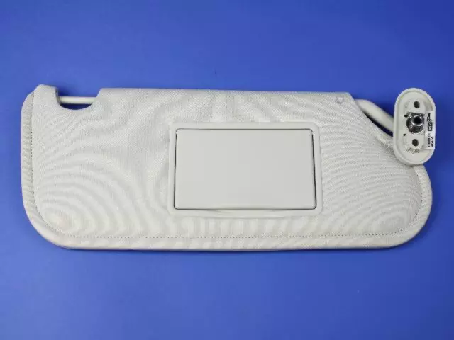 Illuminated Visor, Right - Mopar (1HW52DW1AB)