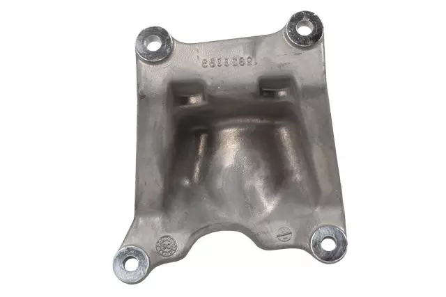 Driver Side Engine Mount Bracket - GM (15936699)