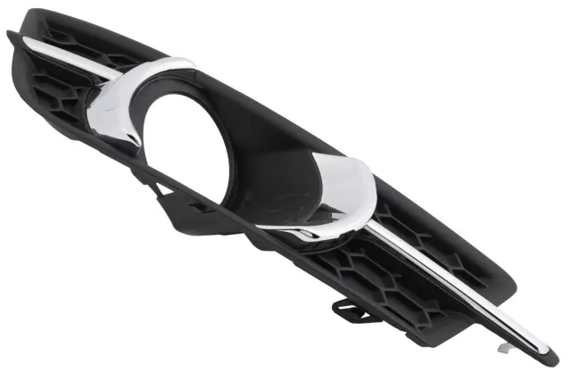 Front Driver Side Fog Lamp Bezel - GM (95980706)