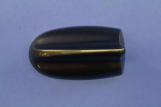 Cable & Base Assembly Antenna - Mopar (5SP33LAUAA)