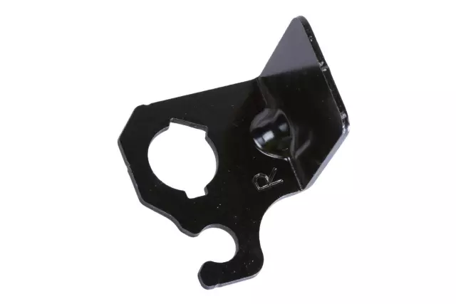 84220797 - : Passenger Side Brake Hose Bracket for Buick: Envision | Cadillac: XT4 Image