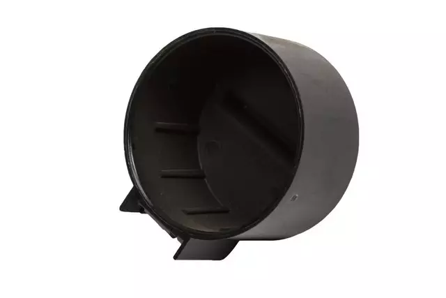 15317329 - : Trailer Wiring Receptacle Cap for Chevrolet: Silverado 1500, Silverado 1500 LTD, Silverado 2500 HD, Silverado 3500 HD | GMC: Sierra 2500 HD, Sierra 3500 HD Image