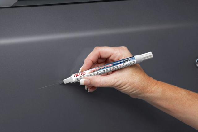 UA009TU5014LCA - Exterior: Touch-Up Paint Pen - Light Graphite Frost for Kia: Optima Image