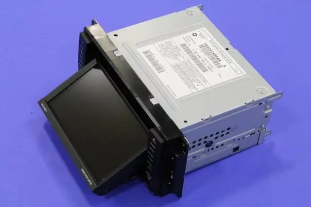 Multi Media Radio - Mopar (68485771AA)