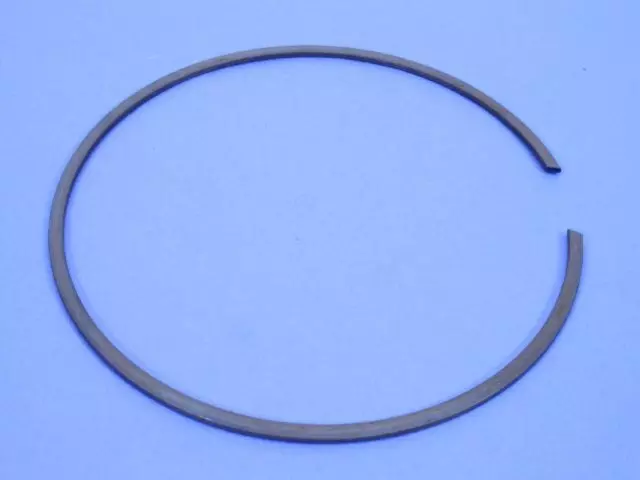 4412871 - Automatic Transaxle 4 Speed: Reverse Clutch Snap Ring for Mopar Image