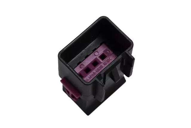 19153745 - : Multi-Purpose Wiring Connector for GM Image