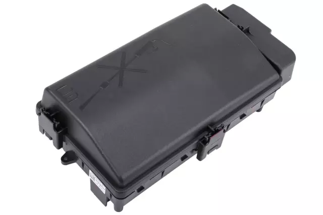 Front Compartment Fuse Block - GM (84049595)