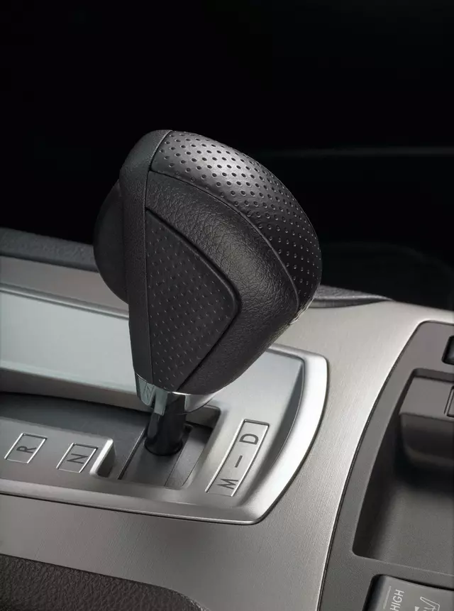 Leather-Trimmed Shift Knob - Subaru (C1010AJ010)