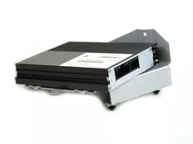 5064417AJ - : Amplifier for Mopar Image