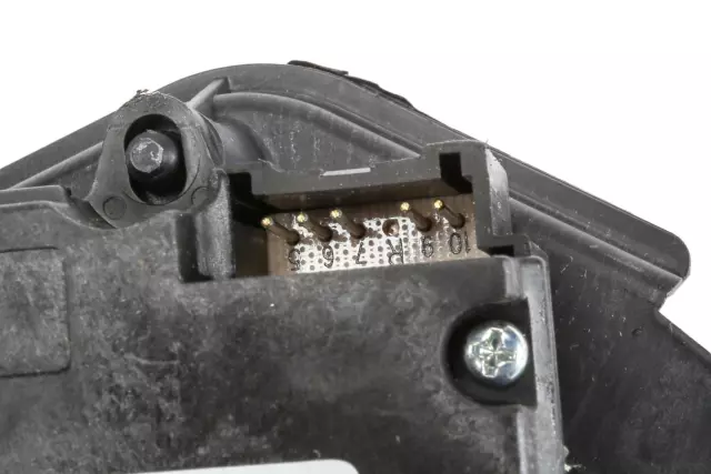 89018525 - HVAC: Actuator for Chevrolet: Trailblazer EXT | GMC: Envoy XL, Envoy XUV Image