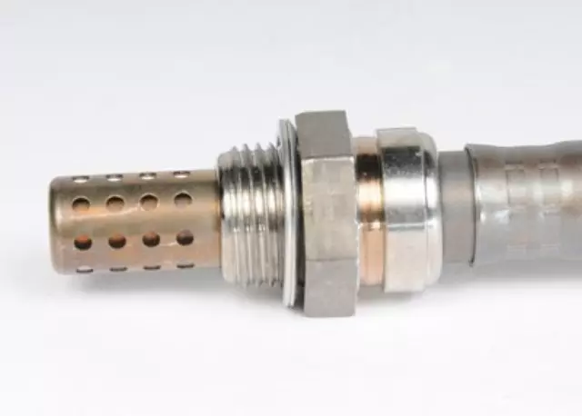 19355311 - : Heated Oxygen Sensor for Cadillac: Escalade, Escalade EXT | Chevrolet: Avalanche 2500, Silverado 1500 HD, Silverado 2500, Silverado 2500 HD, Silverado 3500, Suburban 2500 | GMC: Sierra 1500, Sierra 1500 HD, Sierra 2500, Sierra 2500 HD, Sierra 3500, Yukon, Yukon XL 1500, Yukon XL 2500 Image