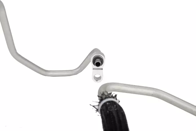 Outlet Hose - GM (84287643)