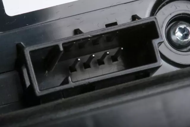 84373585 - Body: Rear Panel for Cadillac: Escalade ESV Image