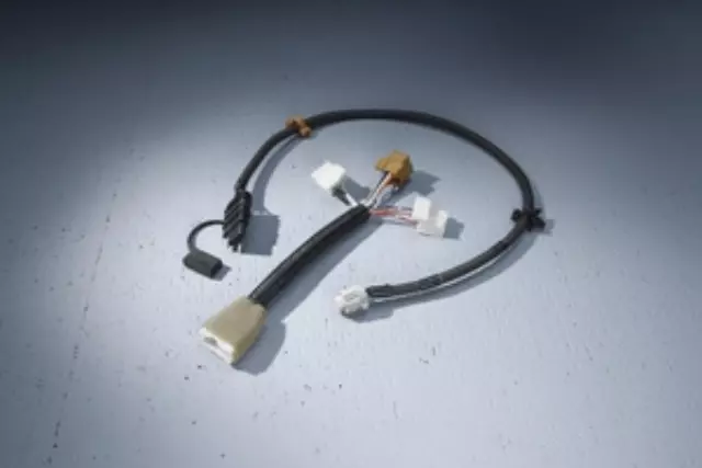 Hitch, Harness, 4-Pin - Nissan (999T8-GU000)