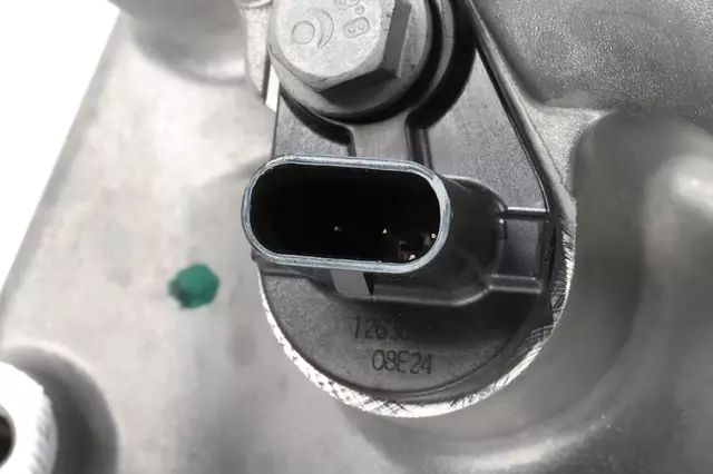 Valve Cover - GM (25204728)