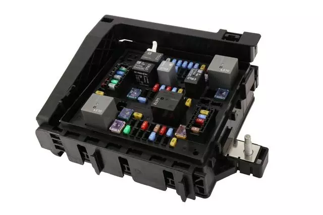 84155666 - : 2018-2019 Cadillac XT5 - Engine Wiring Harness Junction Block for GM Image