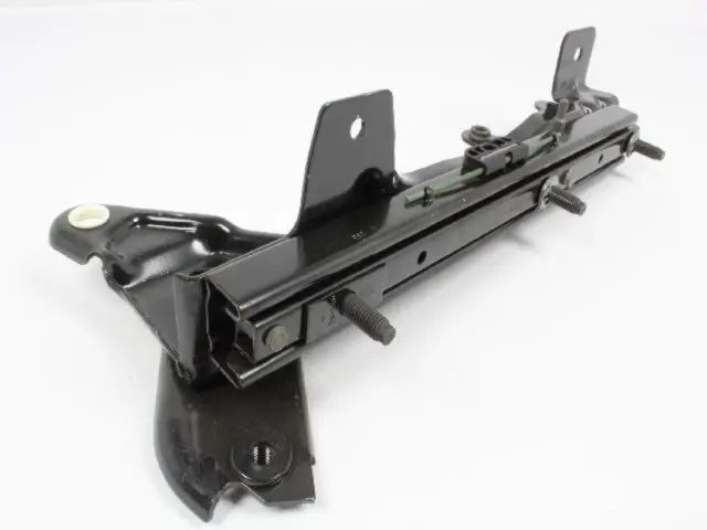 Manual Seat Adjuster, Right, Inboard - Mopar (5018879AA)