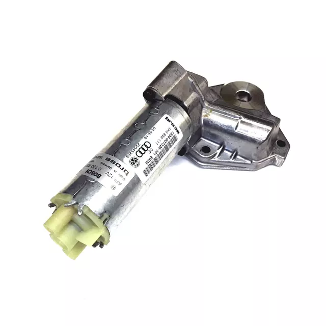 1K0959111 - Electrical: Motor for Volkswagen: Eos, Golf, Golf R, GTI, Jetta, Passat, Rabbit Image