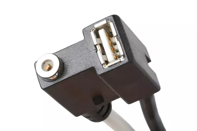 25833059 - : Instrument Panel Audio and Video Module Cable for GM Image