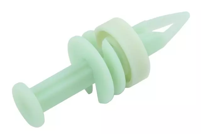 10353306 - Body: Lower Deflector Retainer for Buick: LaCrosse | Chevrolet: Monte Carlo Image