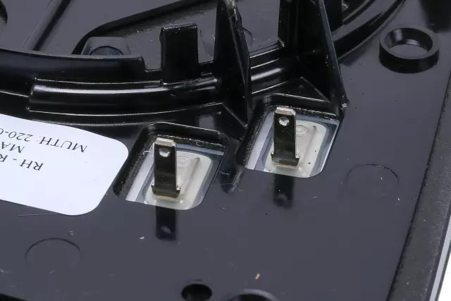 Passenger Side Door Mirror - GM (84324499)