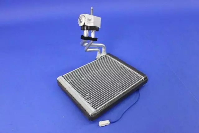 Evaporator Core - Mopar (68239608AC)