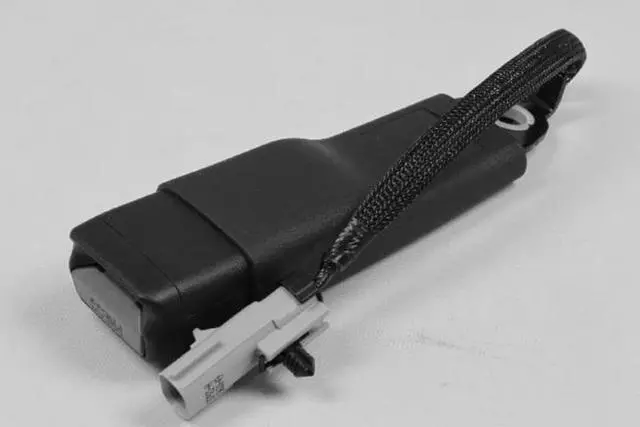 Front Inner Seat Belt, Right - Mopar (5KC701DVAA)