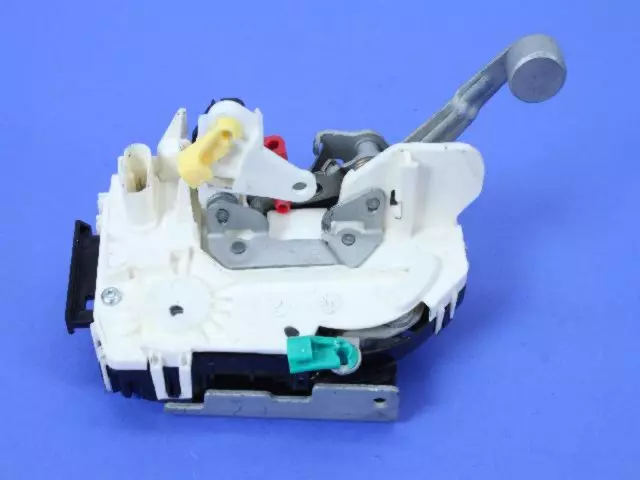 Front Door Latch, Right - Mopar (4589466AH)