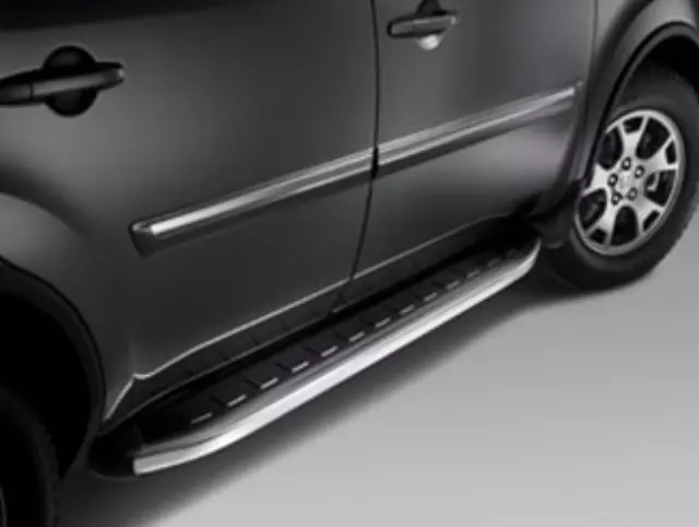 8L33SZA101E - Body: Running Board-Premium Chrome for Honda: Pilot Image image