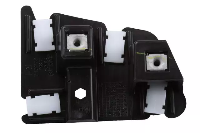Rear Deflector Bracket - GM (84233948)