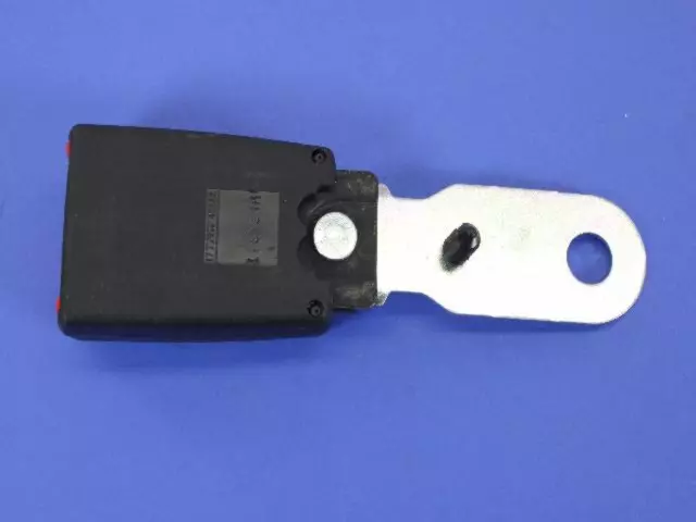 Rear Quad Inner Seat Belt - Mopar (ZV881X9AA)