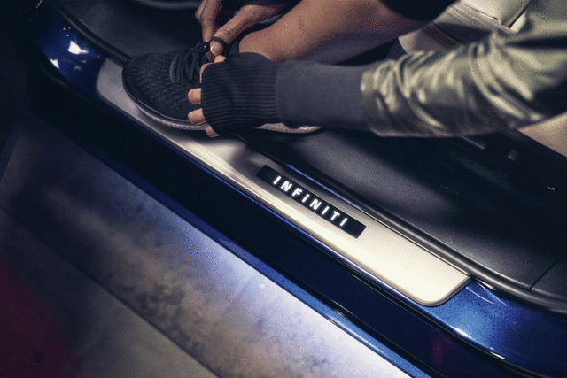 INFINITI Radiant® Illuminated Kick Plates - Infiniti (G69505CV0A)