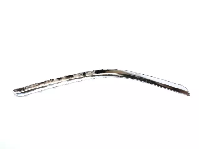 Fascia Nerf, Left - Mopar (5104523AA)